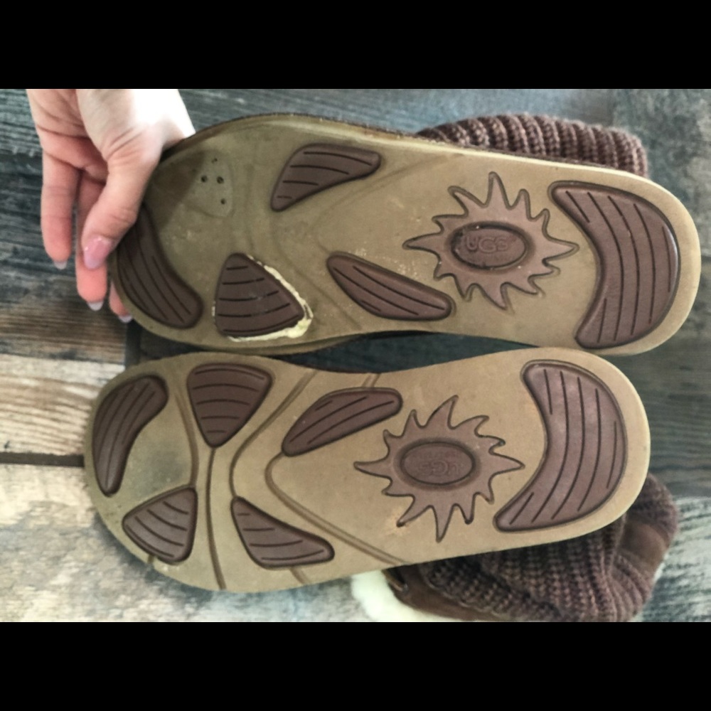 UGG Suburb suede crotchet boot leather tassels - Picture 7 of 15